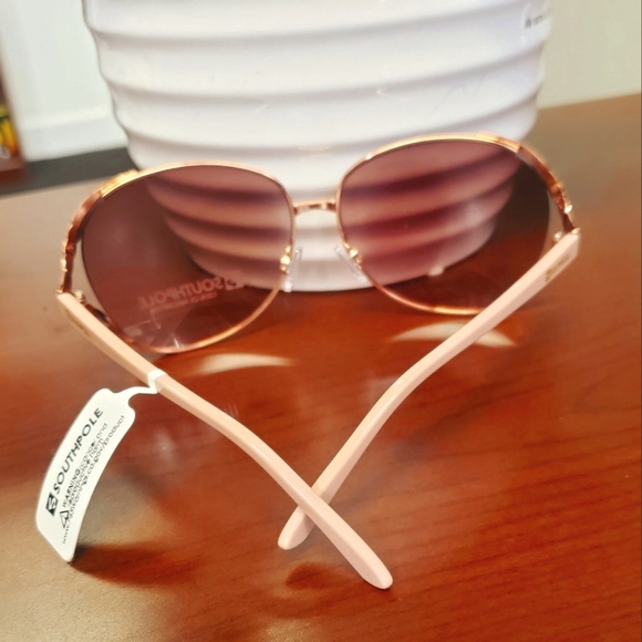 Southpole 1027SP Vented Metal UV Protective Round Sunglasses for Women - Picture 6 of 9